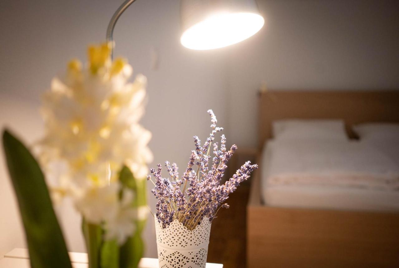 Free Parking! Linden Apartment, Ac, Smart Tv, Wifi Budapeste Exterior foto